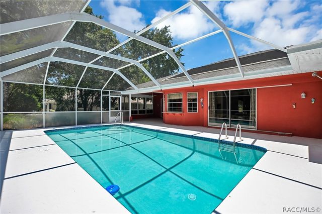 17 S Sweetgum Court, Homosassa, FL 34446