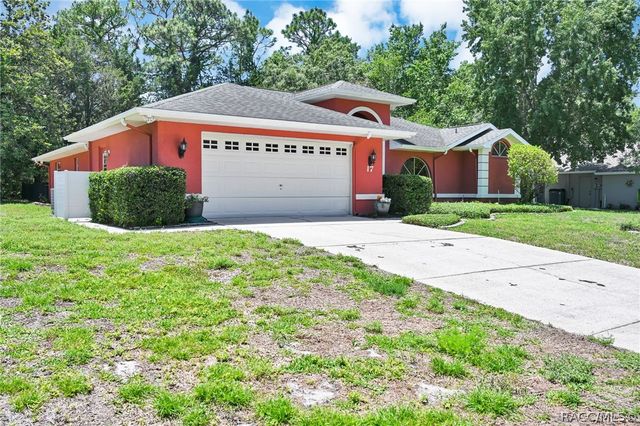 17 S Sweetgum Court, Homosassa, FL 34446