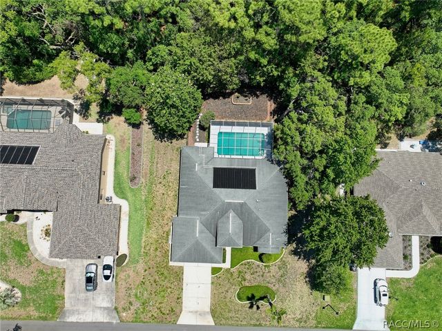 17 S Sweetgum Court, Homosassa, FL 34446