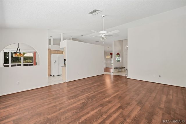 17 S Sweetgum Court, Homosassa, FL 34446