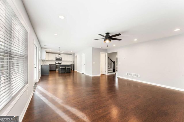 284 Covington Drive, Hiram, GA 30141