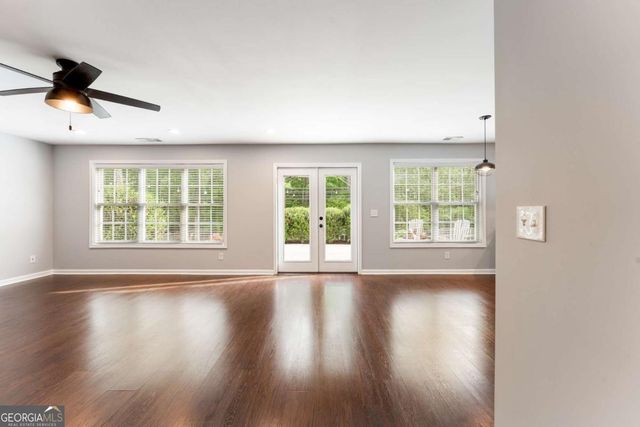 284 Covington Drive, Hiram, GA 30141