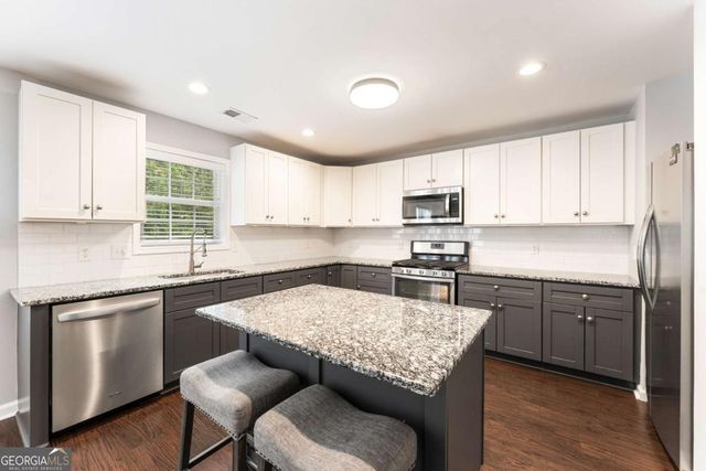 284 Covington Drive, Hiram, GA 30141