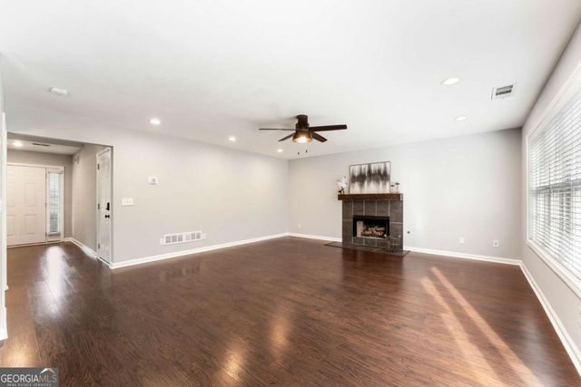 284 Covington Drive, Hiram, GA 30141