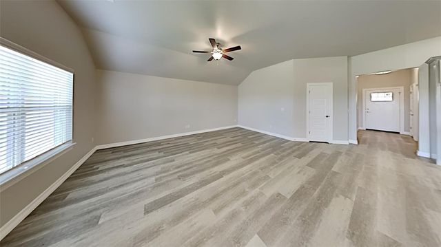 9412 NW 86th Street, Yukon, OK 73099