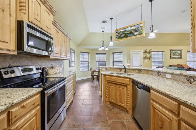 118 Kenya Court, Springtown, TX 76082