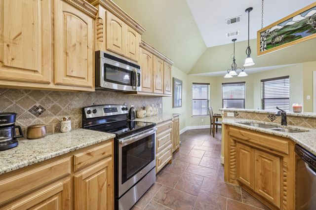 118 Kenya Court, Springtown, TX 76082