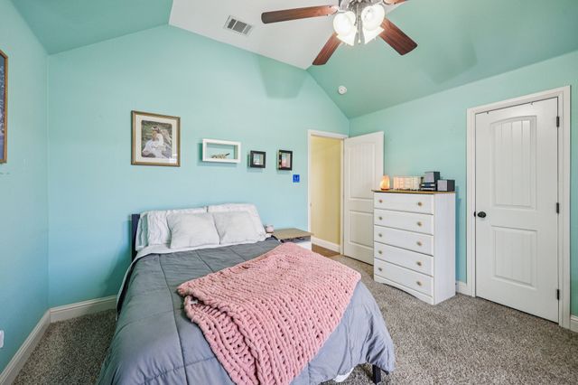 118 Kenya Court, Springtown, TX 76082