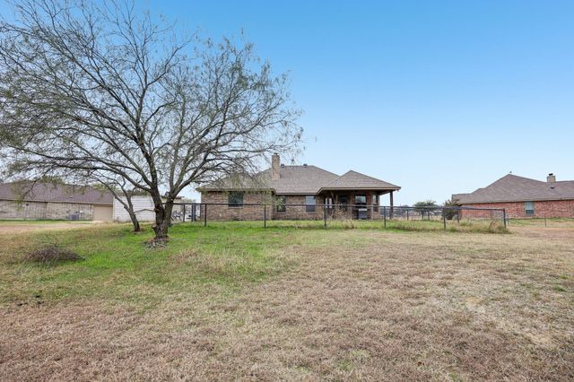 118 Kenya Court, Springtown, TX 76082