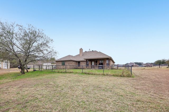 118 Kenya Court, Springtown, TX 76082