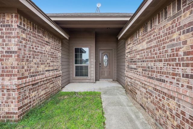 118 Kenya Court, Springtown, TX 76082