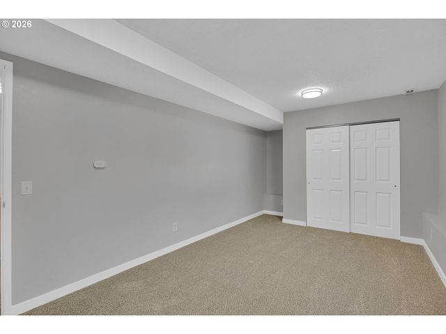 3525 Sw POMONA St, Portland, OR 97219