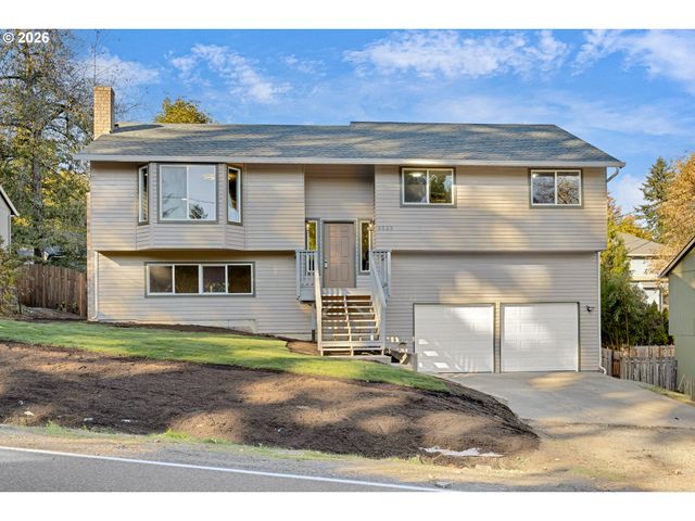 3525 Sw POMONA St, Portland, OR 97219