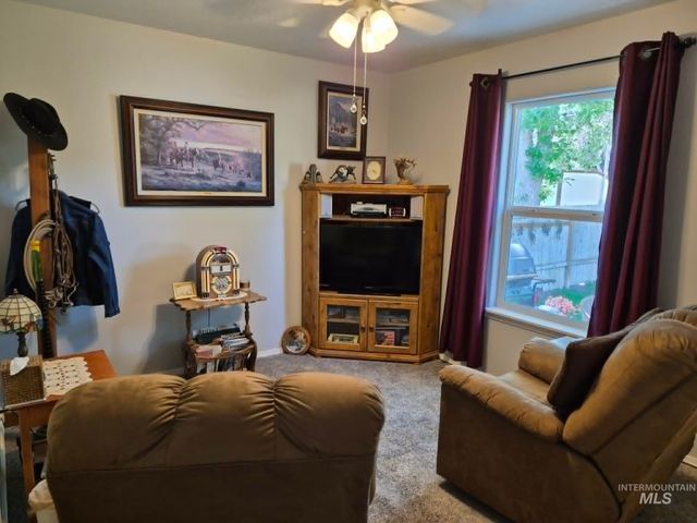 479 Crestview Dr., Twin Falls, ID 83301