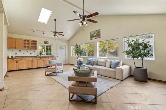 11942 Ricky Ave, Garden Grove, CA 92840