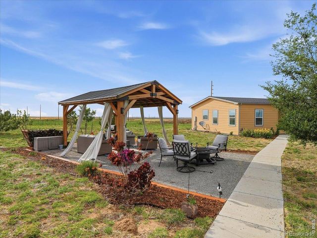 9965 County Road 57, Keenesburg, CO 80643