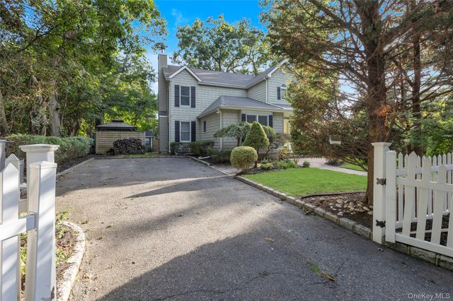 62 Douglaston Road, Sound Beach, NY 11789