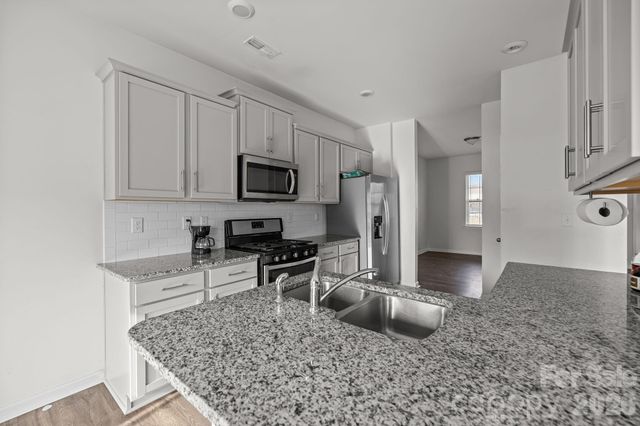 7577 Nolen Farm Drive, Gastonia, NC 28056