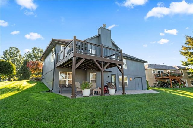 636 SW Lakeview Drive, Grain Valley, MO 64029