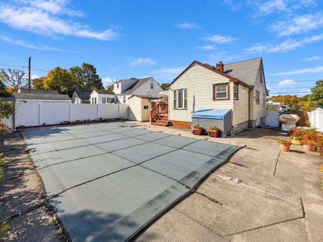 20 Benmor St, Medford, MA 02155