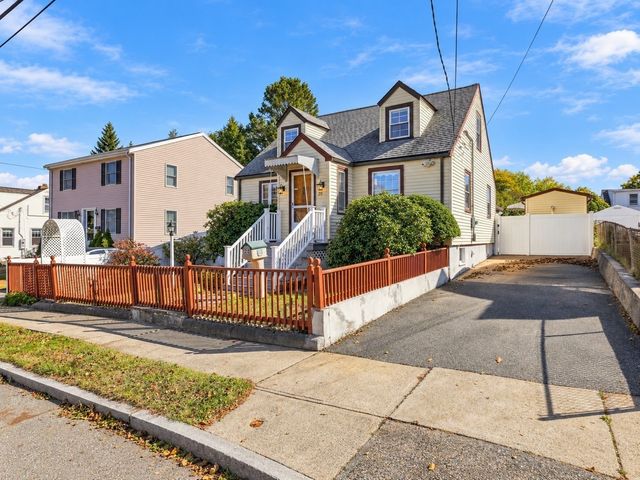 20 Benmor St, Medford, MA 02155