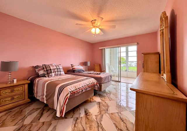 313 Wellington L, West Palm Beach, FL 33417