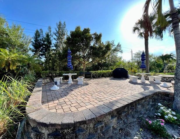 313 Wellington L, West Palm Beach, FL 33417