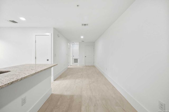 138 Ware Blvd Unit 1201, San Antonio, TX 78221