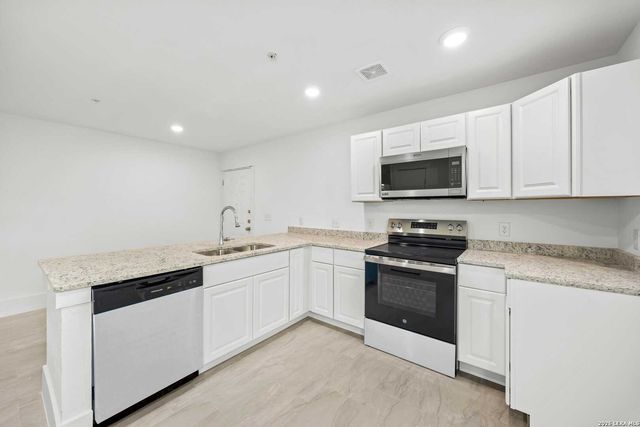 138 Ware Blvd Unit 1201, San Antonio, TX 78221
