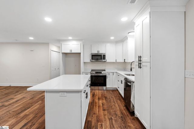 318 Elder Street Extension, Greenville, SC 29607