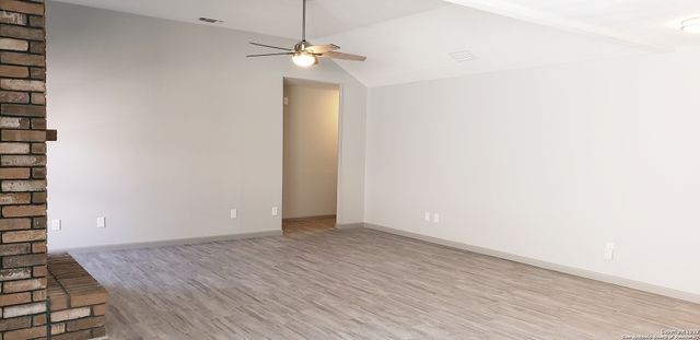 9210 FISHERS HILL DR, San Antonio, TX 78240
