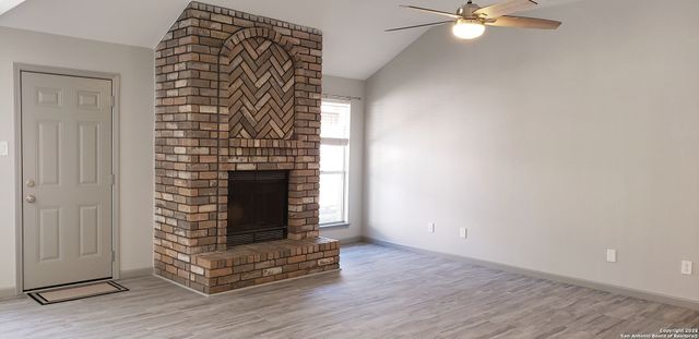 9210 FISHERS HILL DR, San Antonio, TX 78240