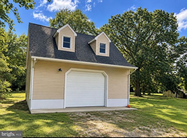 584 CLAYTON RD, Williamstown, NJ 08094