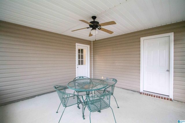 293 VILLAGE DRIVE, Calera, AL 35040