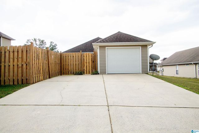 293 VILLAGE DRIVE, Calera, AL 35040