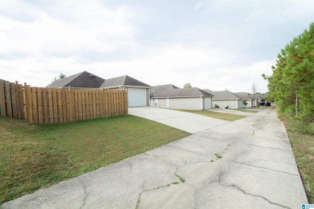 293 VILLAGE DRIVE, Calera, AL 35040