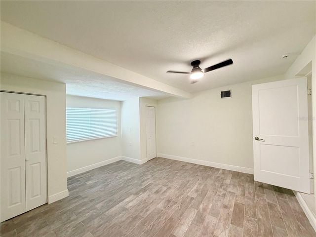 1843 OKLAHOMA AVENUE NE, St Petersburg, FL 33703
