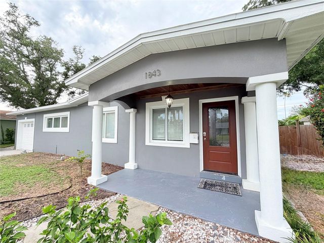 1843 OKLAHOMA AVENUE NE, St Petersburg, FL 33703