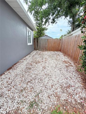 1843 OKLAHOMA AVENUE NE, St Petersburg, FL 33703