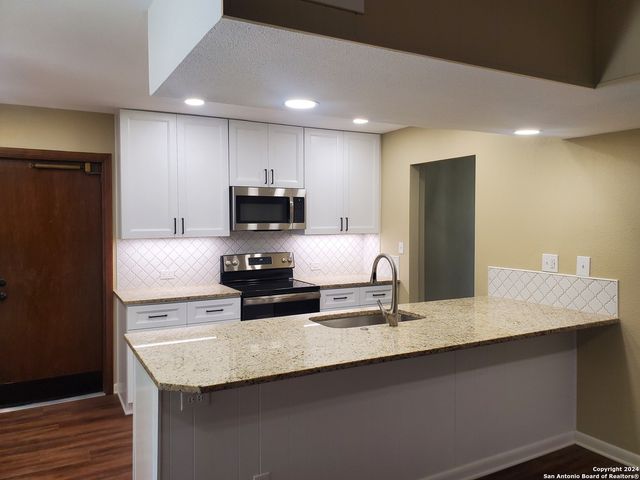 4318 WINDSWEPT, San Antonio, TX 78217