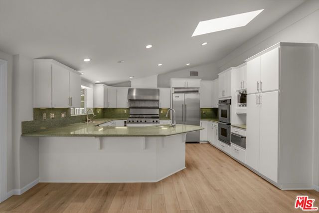 4730 Cerrillos Drive, Woodland Hills (los Angeles), CA 91364