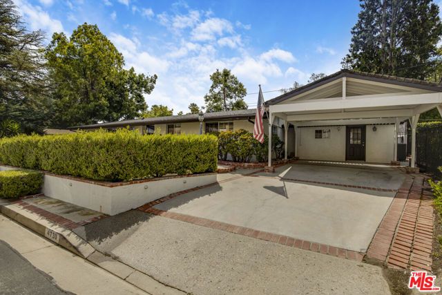 4730 Cerrillos Drive, Woodland Hills (los Angeles), CA 91364