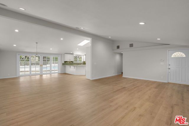 4730 Cerrillos Drive, Woodland Hills (los Angeles), CA 91364