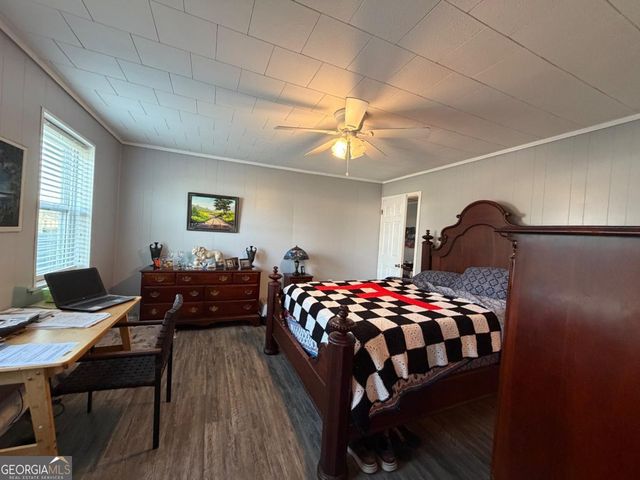 49 N Gill Street, Hazlehurst, GA 31539