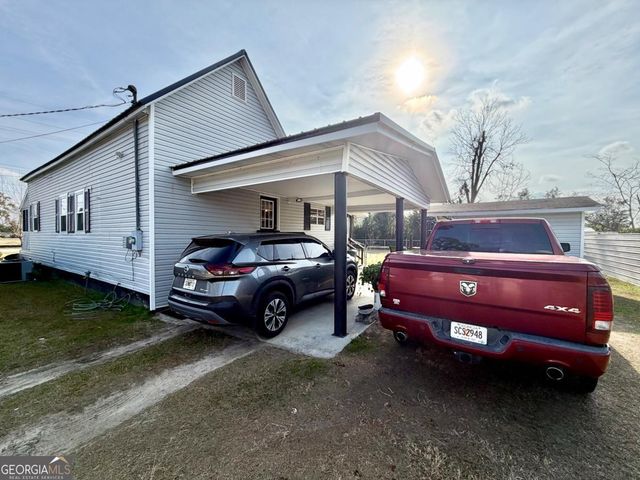 49 N Gill Street, Hazlehurst, GA 31539