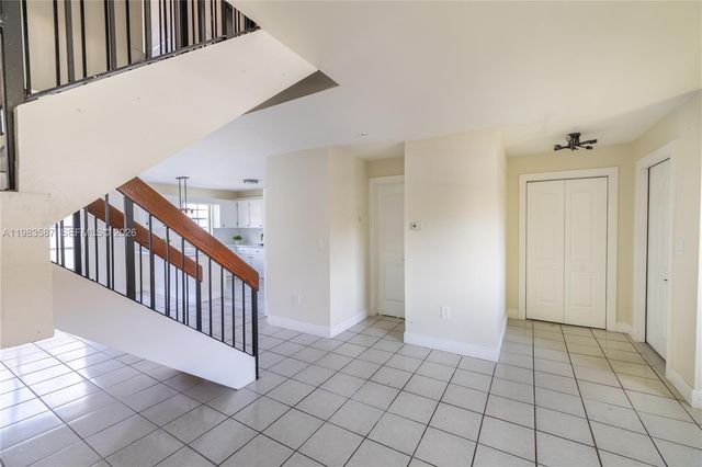 6110 SW 129th Pl 1705, Miami, FL 33183