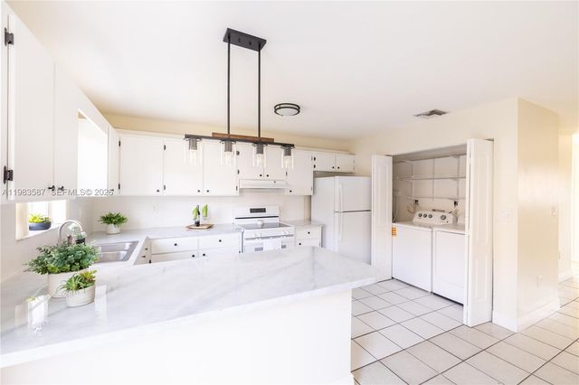 6110 SW 129th Pl 1705, Miami, FL 33183