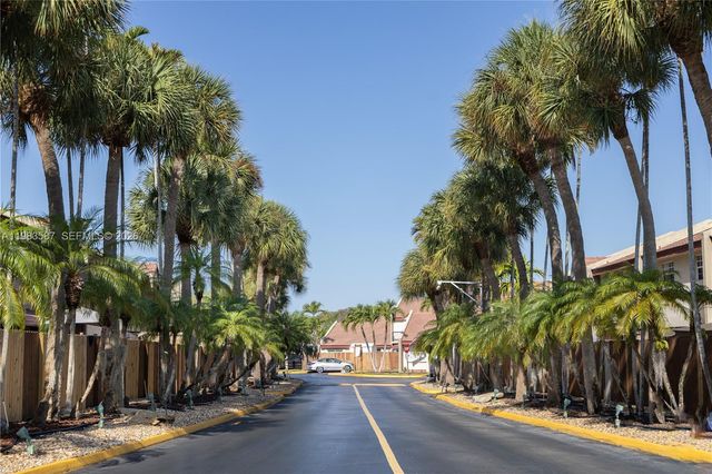 6110 SW 129th Pl 1705, Miami, FL 33183