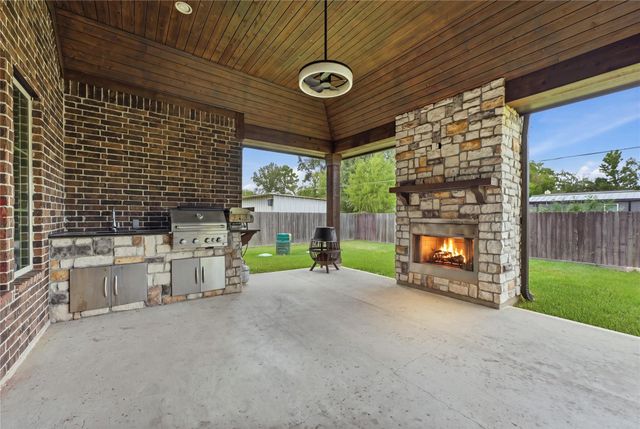 21015 Briar Willow Drive, Porter, TX 77365
