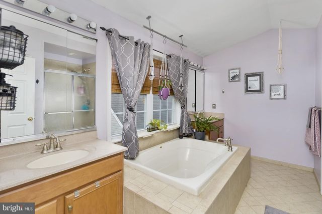 1 SPRAGUE ST, Chesterfield, NJ 08515